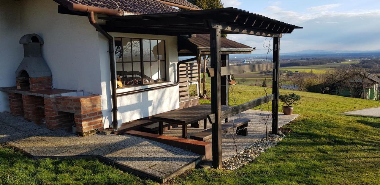 Holiday House Vilana Puconci Zewnętrze zdjęcie